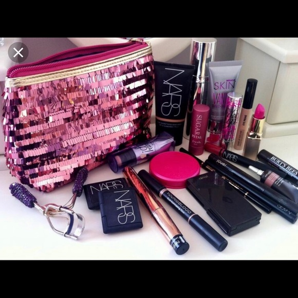 🎉Makeup Mystery Surprise Box🎉 - Picture 2 of 2